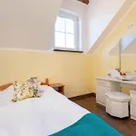 W Chlapowie Blisko Plazy Z Sauna, Kominkiem I Grillem By Renters בית נופש *