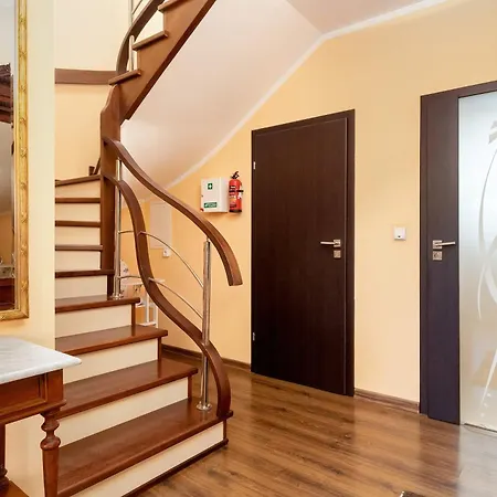 Von Valdi With 3 Bedrooms, Sauna & Garden In Chlapowo By Renters