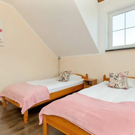Vakantiehuis W Chlapowie Blisko Plazy Z Sauna, Kominkiem I Grillem By Renters