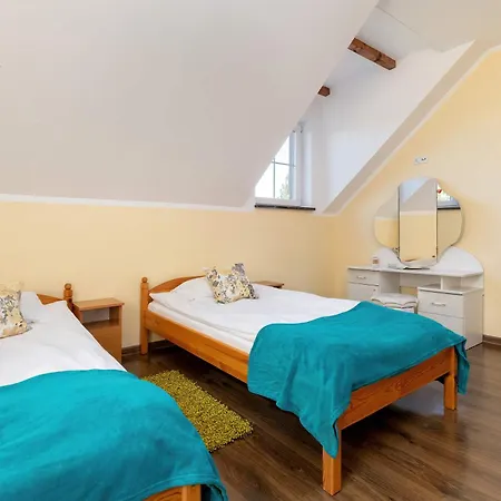 W Chlapowie Blisko Plazy Z Sauna, Kominkiem I Grillem By Renters Vakantiehuis *