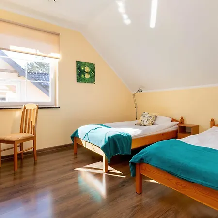 Vakantiehuis W Chlapowie Blisko Plazy Z Sauna, Kominkiem I Grillem By Renters *