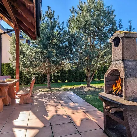 W Chlapowie Blisko Plazy Z Sauna, Kominkiem I Grillem By Renters Vakantiehuis *