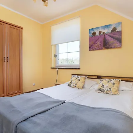 Von Valdi With 3 Bedrooms, Sauna & Garden In Chlapowo By Renters Holiday home