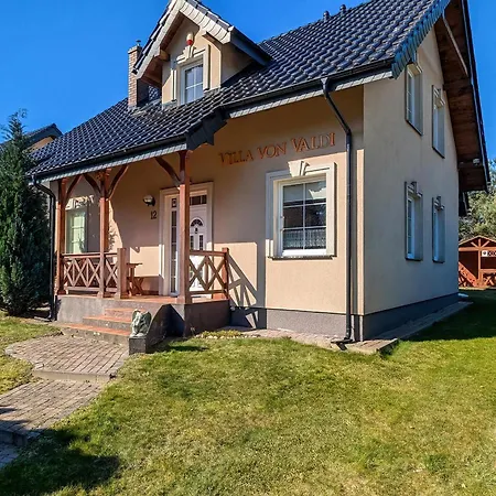 Von Valdi With 3 Bedrooms, Sauna & Garden In Chlapowo By Renters Wladyslawowo