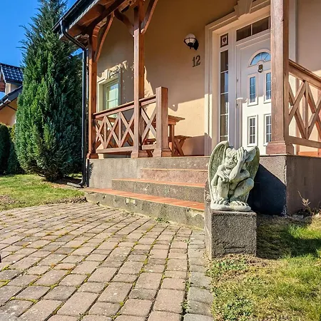 W Chlapowie Blisko Plazy Z Sauna, Kominkiem I Grillem By Renters Władysławowo
