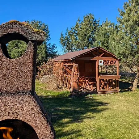 W Chlapowie Blisko Plazy Z Sauna, Kominkiem I Grillem By Renters *